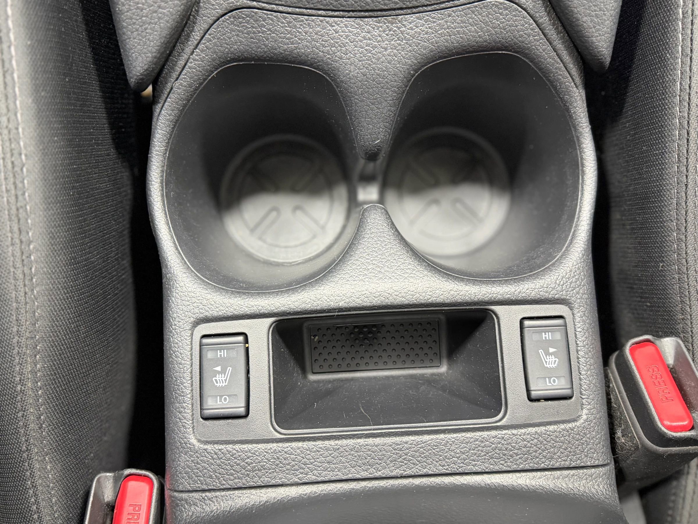 Used 2018 Nissan Rogue SV image 18