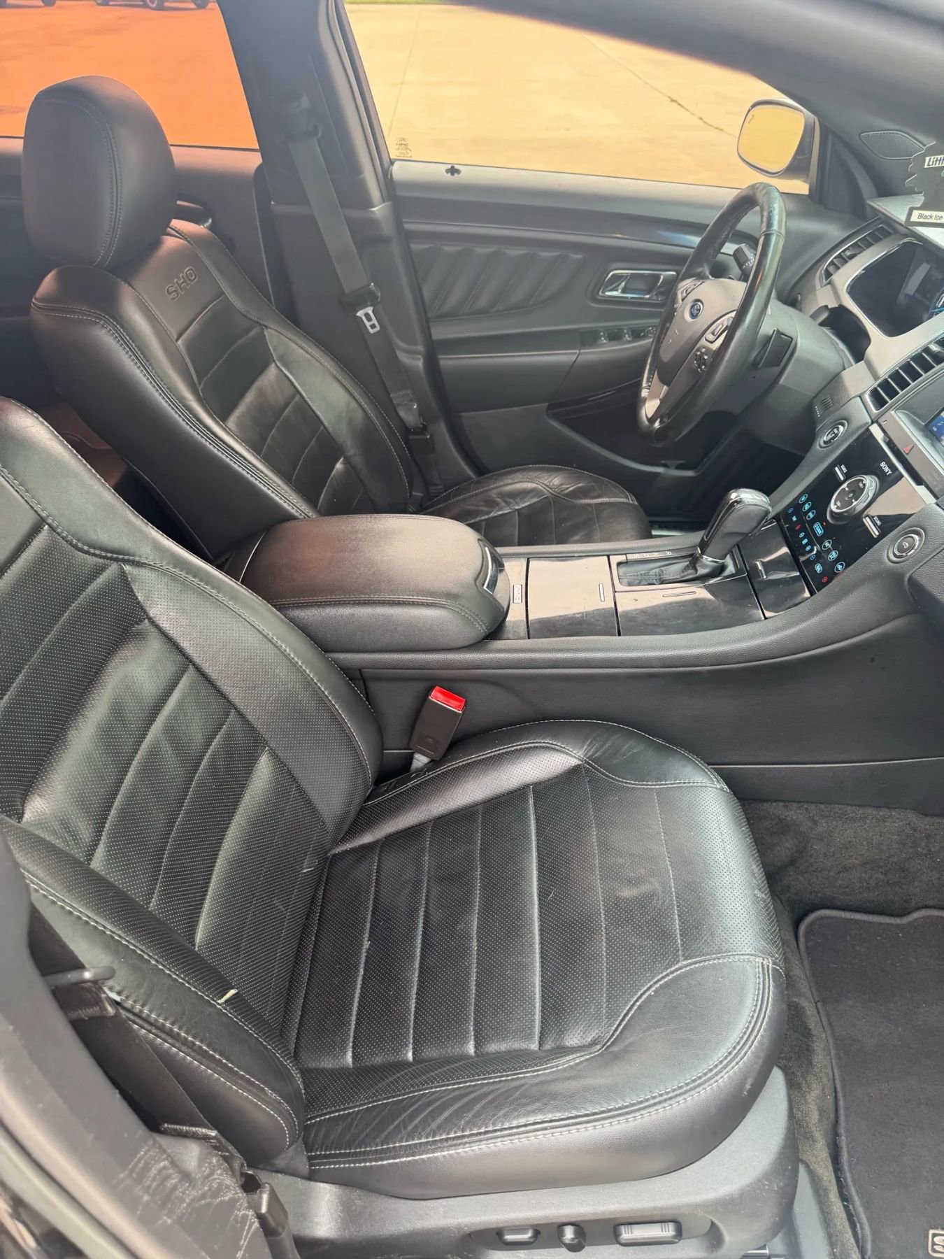 Used 2017 Ford Taurus SHO AWD/4WD image 15
