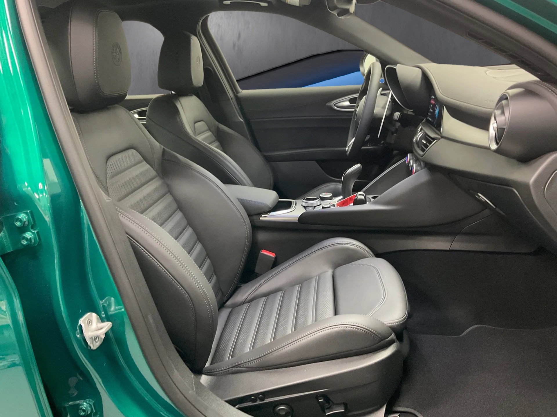 New 2026 Alfa Romeo Giulia AWD 4dr Car image 12