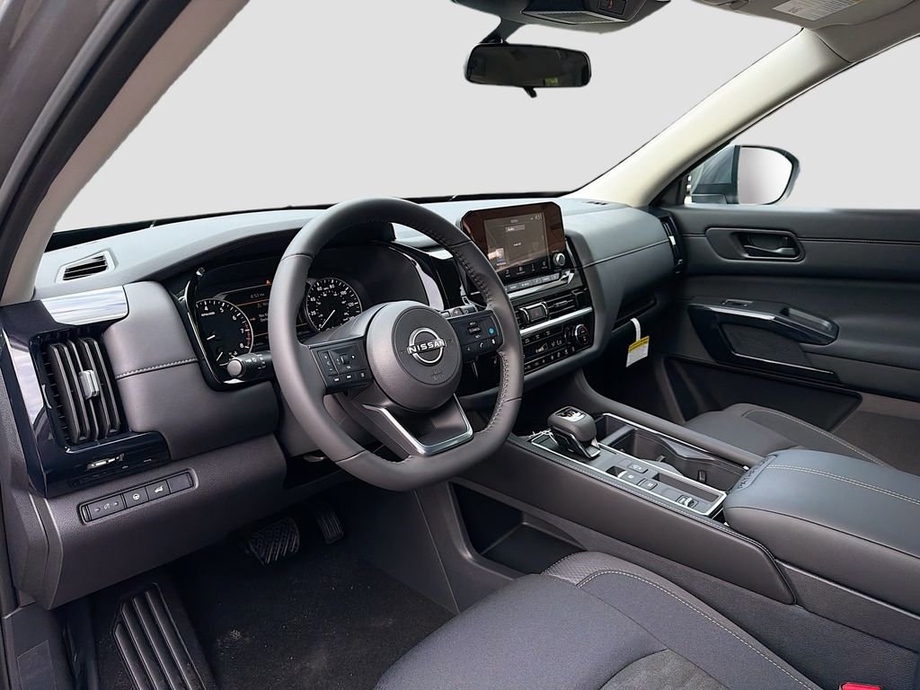 New 2025 Nissan Pathfinder SV w/ Black Appearance Package image 2