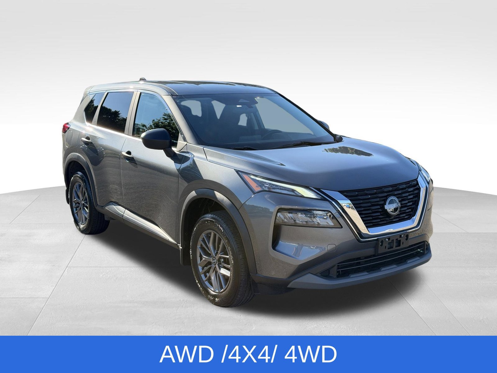 Used 2023 Nissan Rogue S AWD/4WD image 11