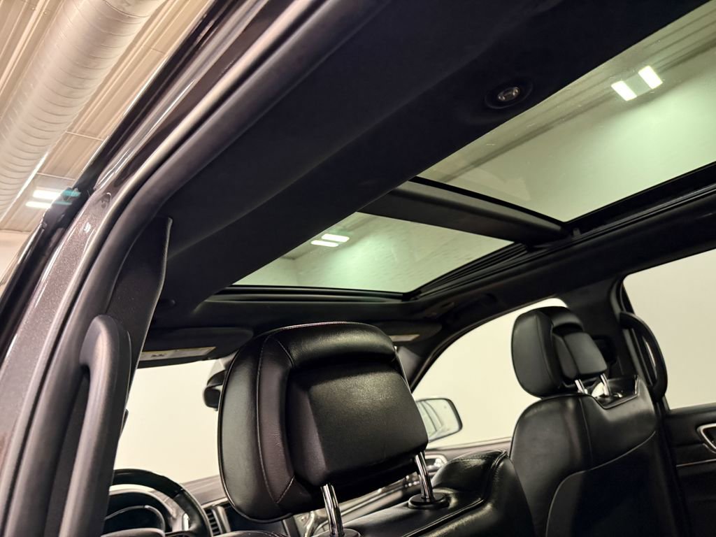 Used 2018 Jeep Grand Cherokee Overland image 11