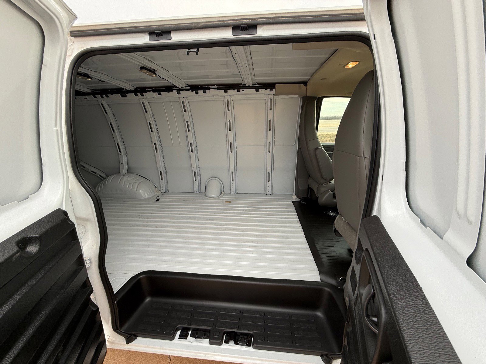 New 2025 Chevrolet Express 3500 Extended w/ Driver Convenience Package RWD image 12