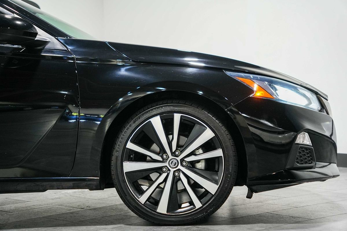Used 2022 Nissan Altima 2.5 SR FWD image 9