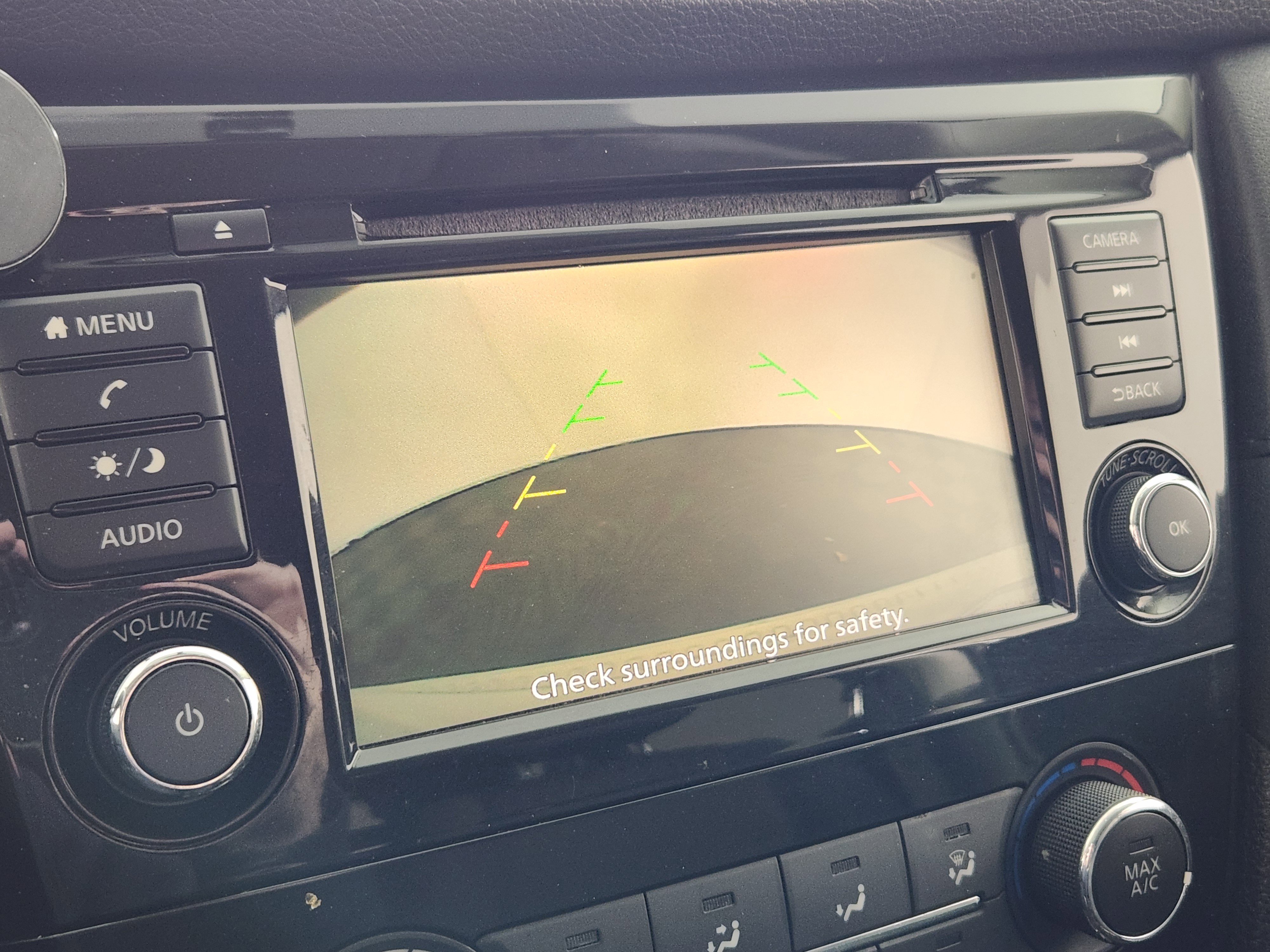 Used 2018 Nissan Rogue S image 22