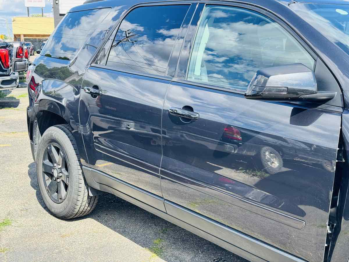 Used 2014 GMC Acadia SLE FWD image 3