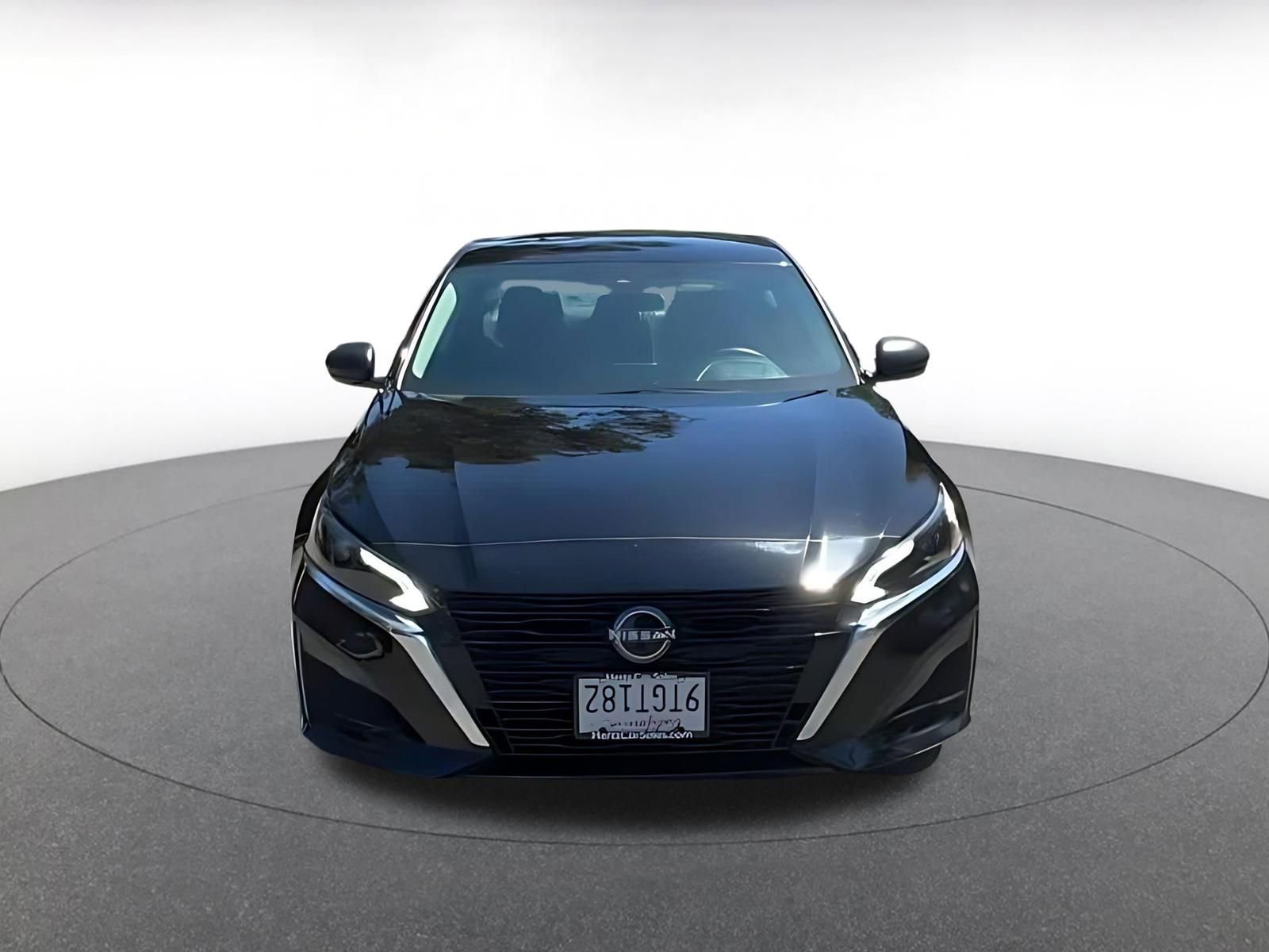 Used 2025 Nissan Altima 2.5 SV FWD image 4