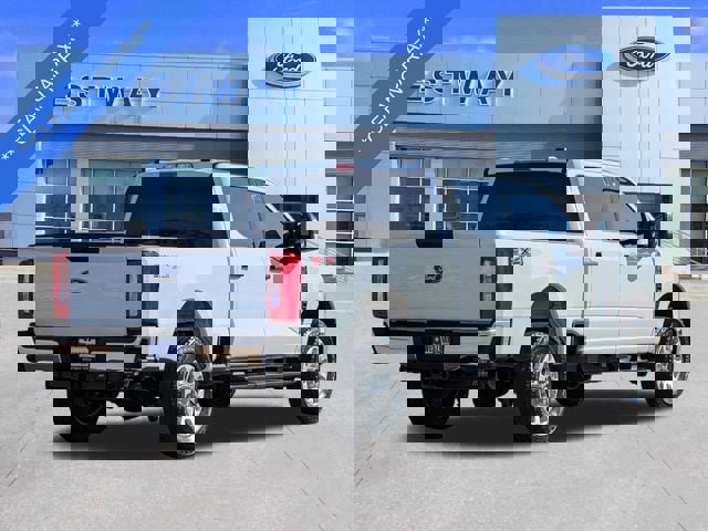 Certified 2024 Ford F250 XLT w/ FX4 Off-Road Package image 5