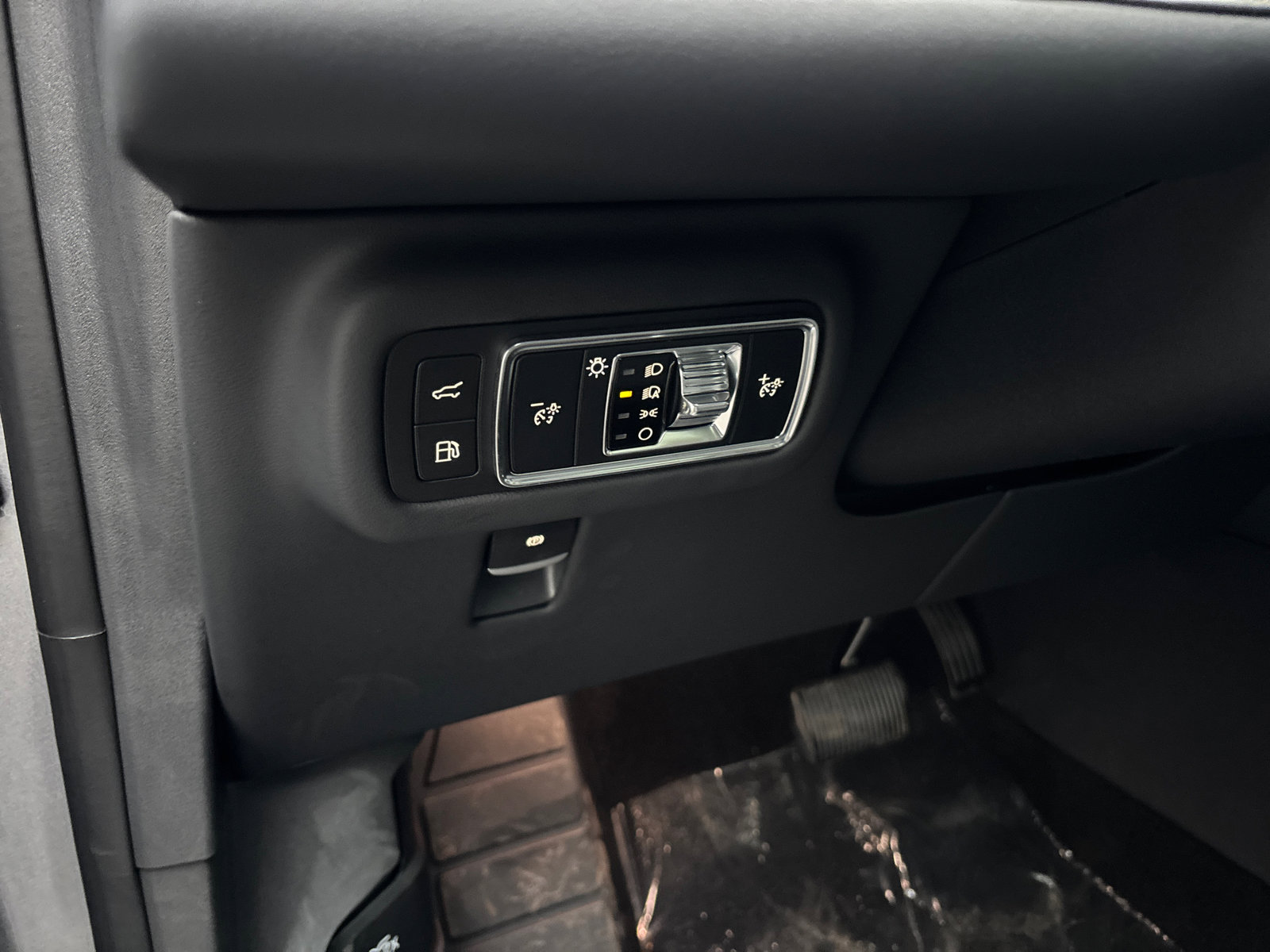 New 2026 Lincoln Nautilus Reserve w/ Jet Appearance Package image 14