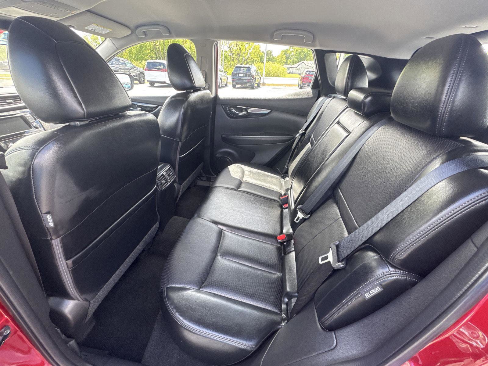 Used 2022 Nissan Rogue Sport SL AWD/4WD image 8