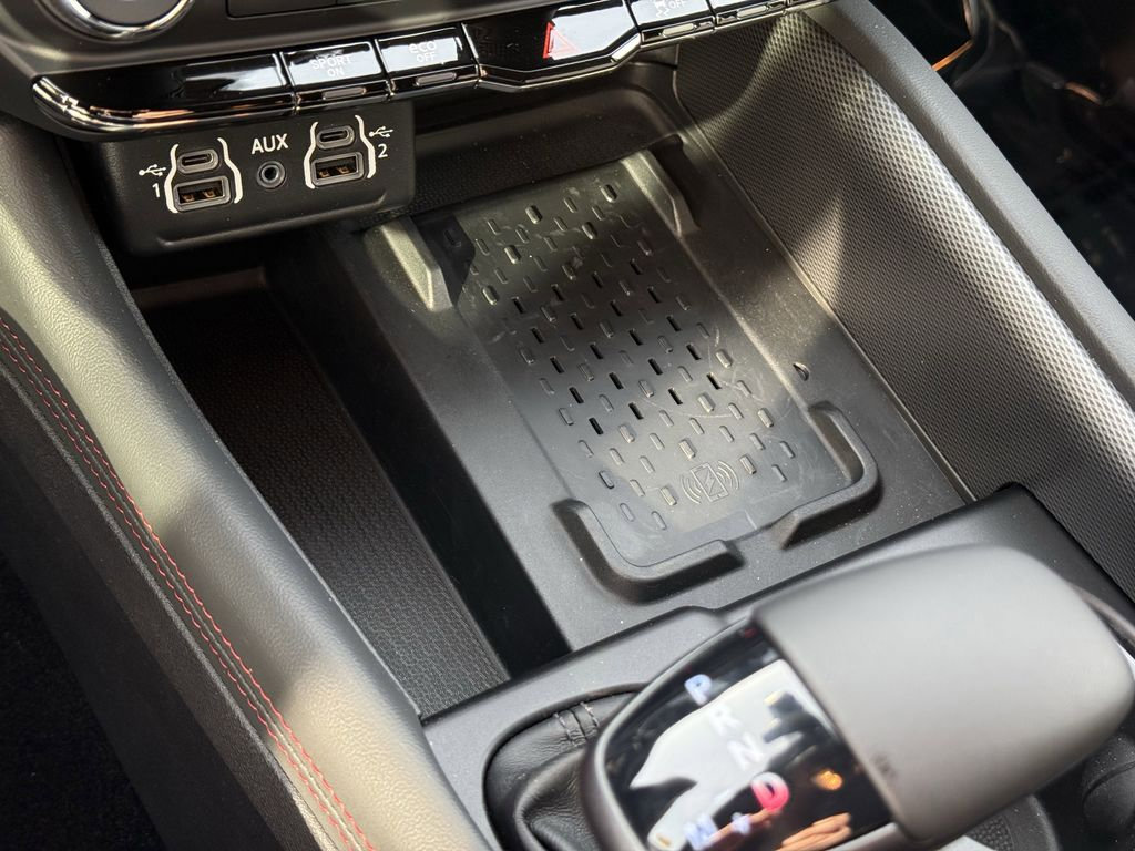 Used 2025 Dodge Durango R/T w/ Blacktop Package image 23