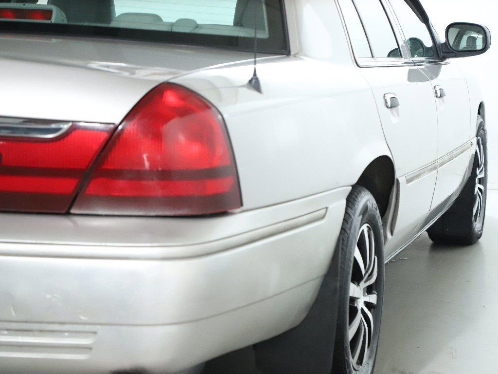 Used 2005 Mercury Grand Marquis LS image 10