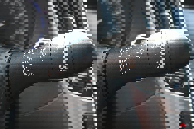 Used 2018 INFINITI Q60 3.0t Luxe image 33