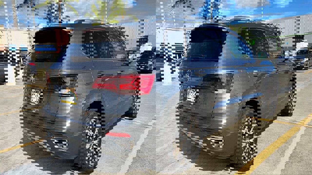 Used 2022 Volkswagen Taos SE image 5