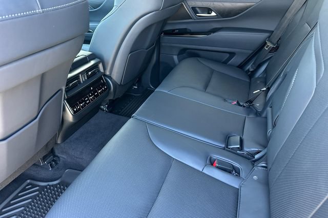 New 2026 Lexus LX 600 4WD w/ Accessory Package (2T) image 10