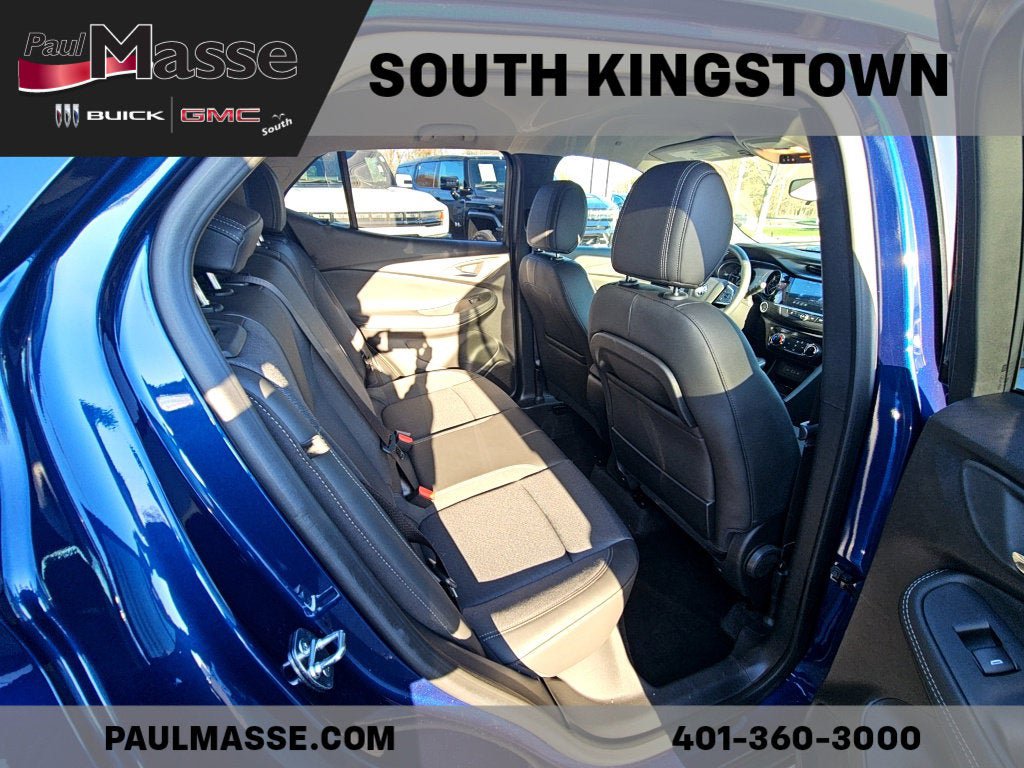 Used 2023 Buick Encore GX Preferred w/ Cold Weather Comfort Package FWD image 19