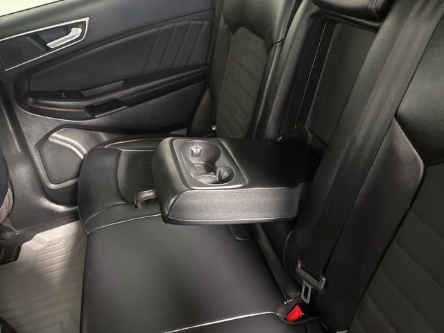 Used 2024 Ford Edge ST-Line w/ Class II Trailer Tow Package AWD/4WD image 26