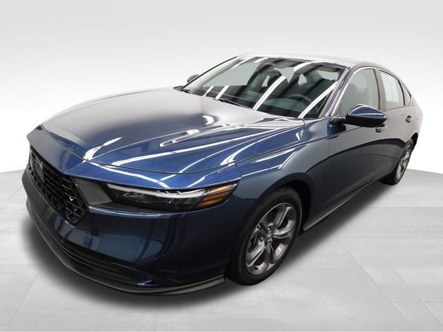 Used 2024 Honda Accord EX image 4