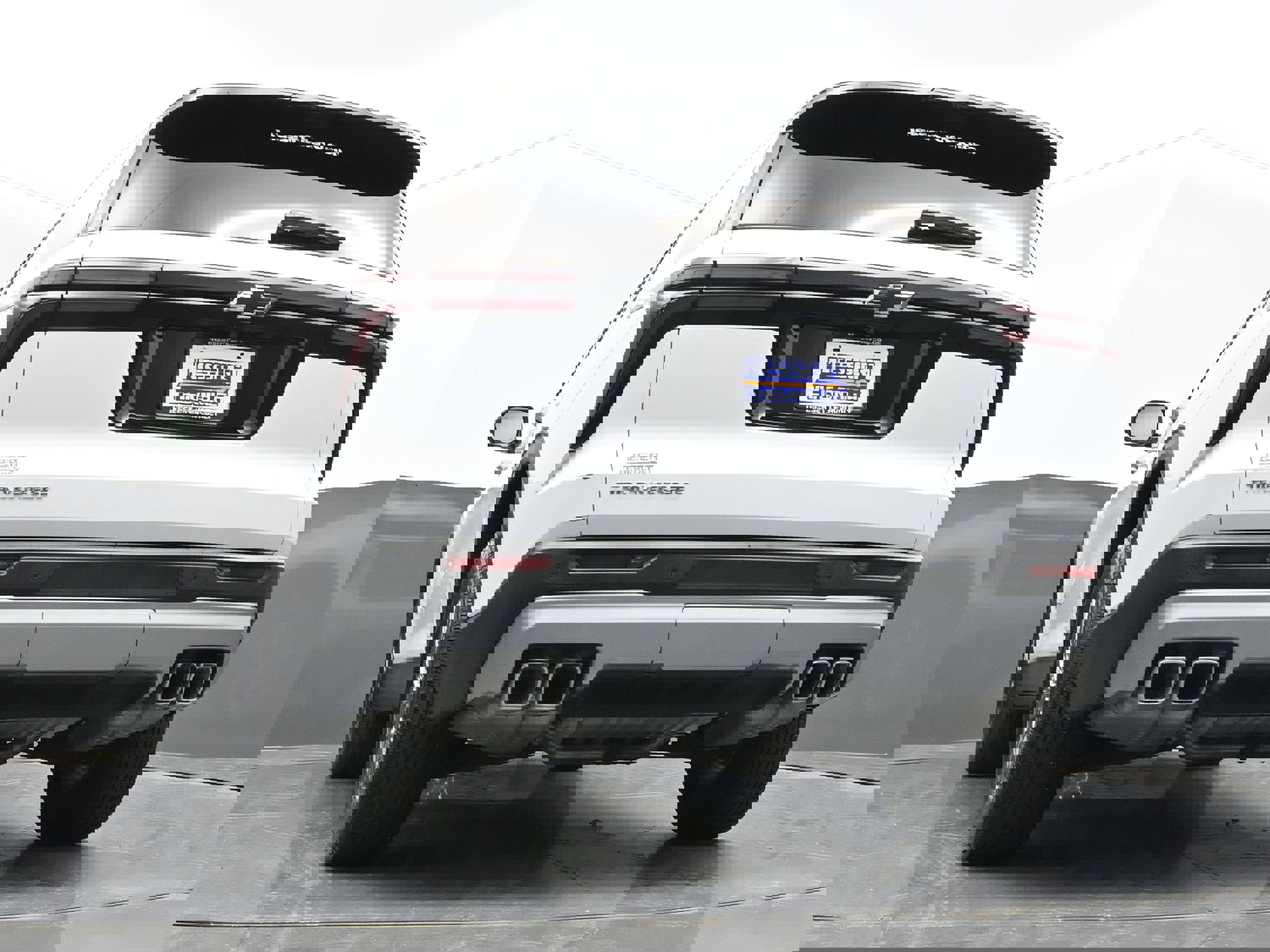 Used 2026 Chevrolet Traverse LT w/ Driver Confidence Package FWD image 37