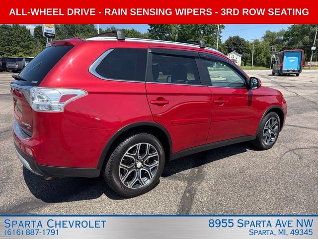 Used 2015 Mitsubishi Outlander GT AWD/4WD image 4