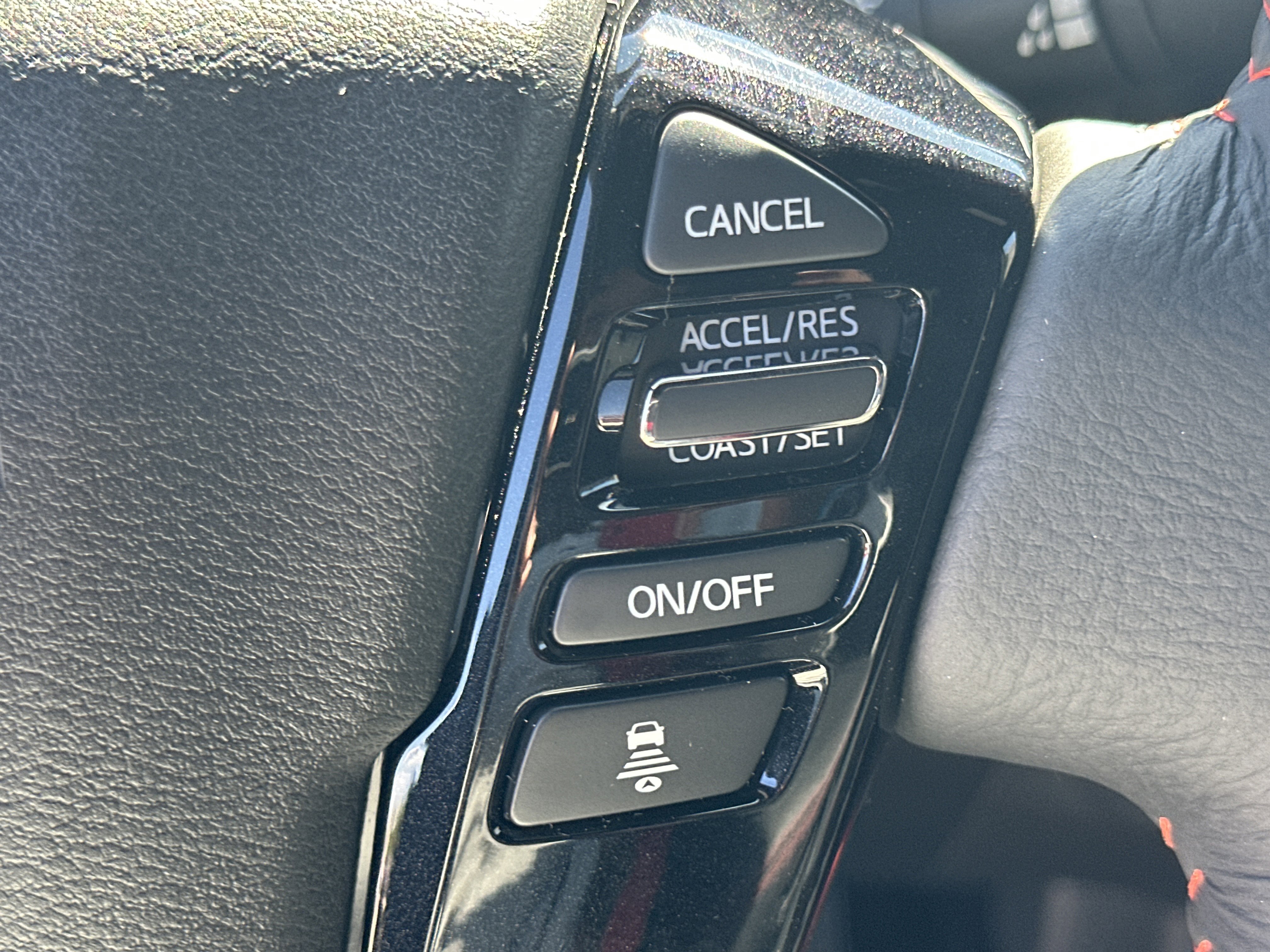 New 2026 Nissan Frontier PRO-4X w/ Pro-4x Convenience Package image 25