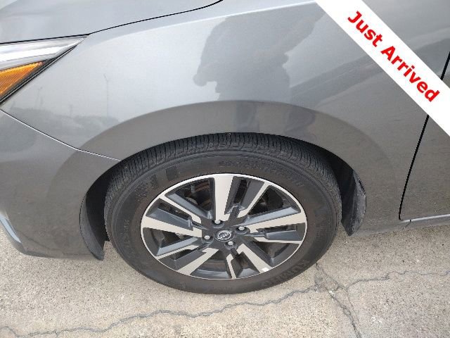 Used 2025 Nissan Versa SV FWD image 17