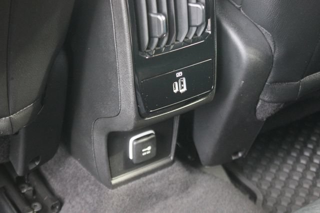 Used 2025 Jeep Compass Latitude w/ Convenience Group AWD/4WD image 24