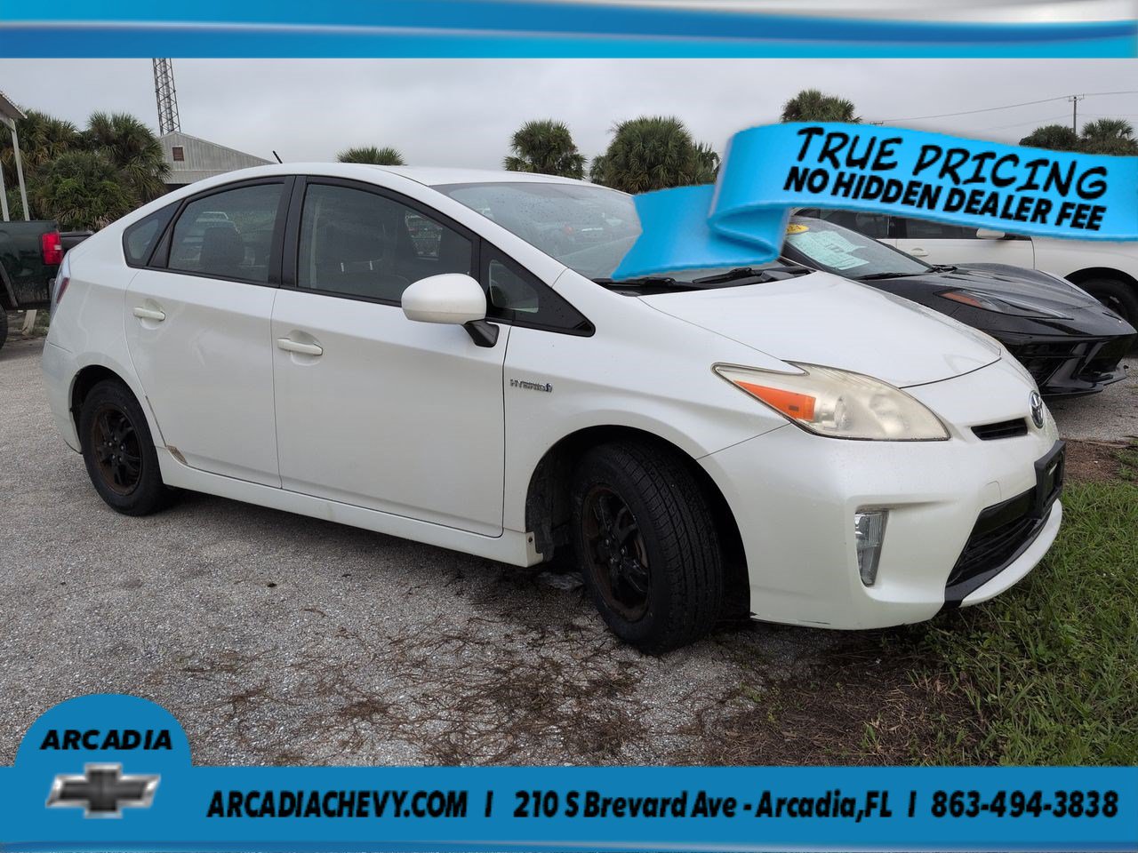 Used 2013 Toyota Prius Four FWD image 2