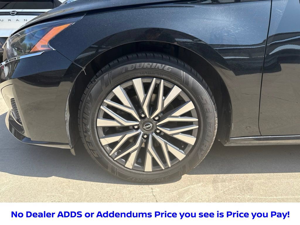 Certified 2025 Nissan Altima 2.5 SV FWD image 3