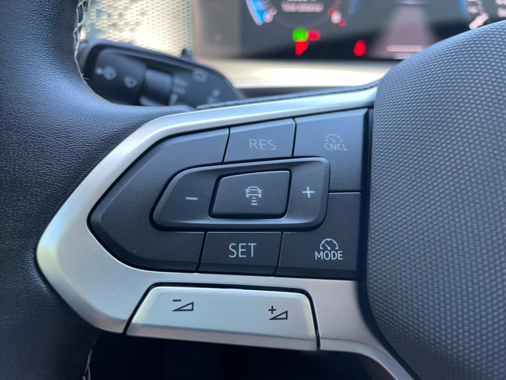 Used 2025 Volkswagen Tiguan S FWD image 22
