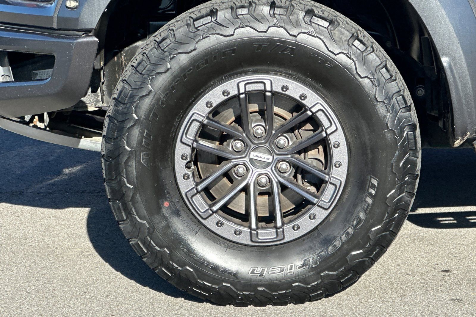 Used 2019 Ford F150 Raptor w/ Equipment Group 802A Luxury image 32