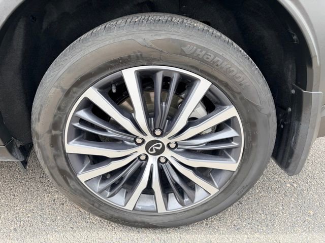 Used 2025 INFINITI QX60 Sensory image 11