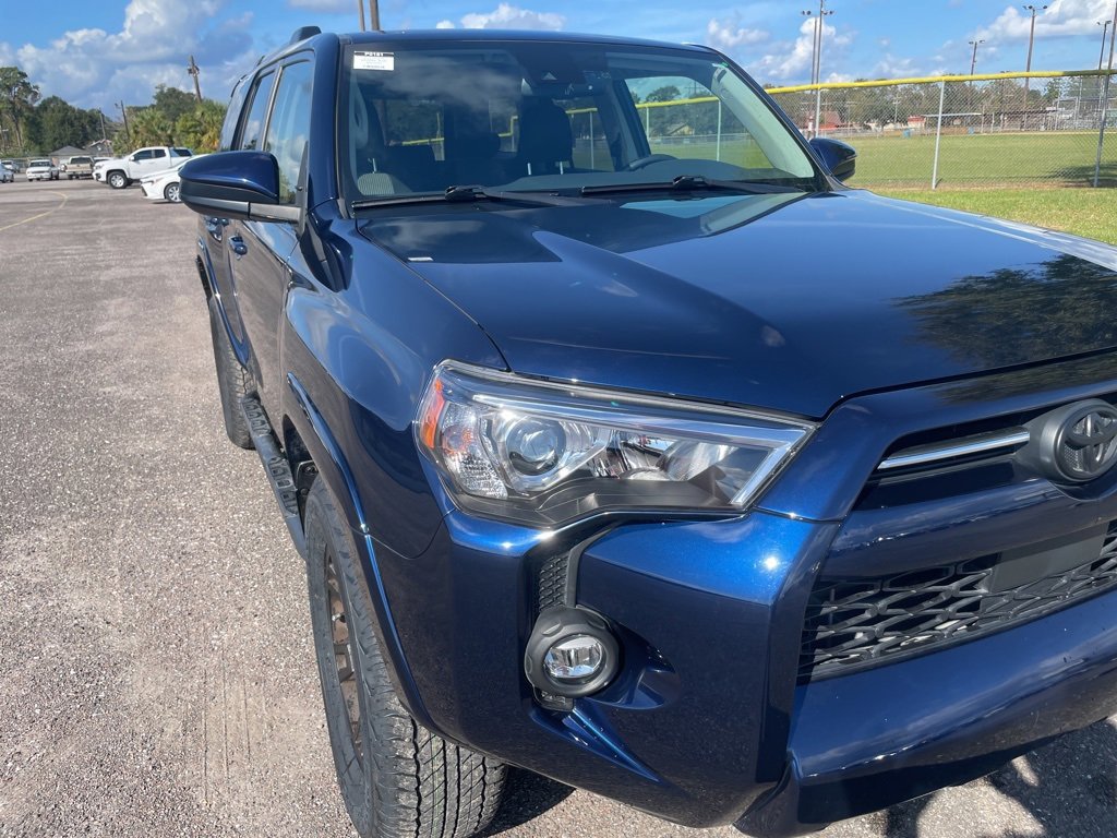 Used 2022 Toyota 4Runner SR5 image 9