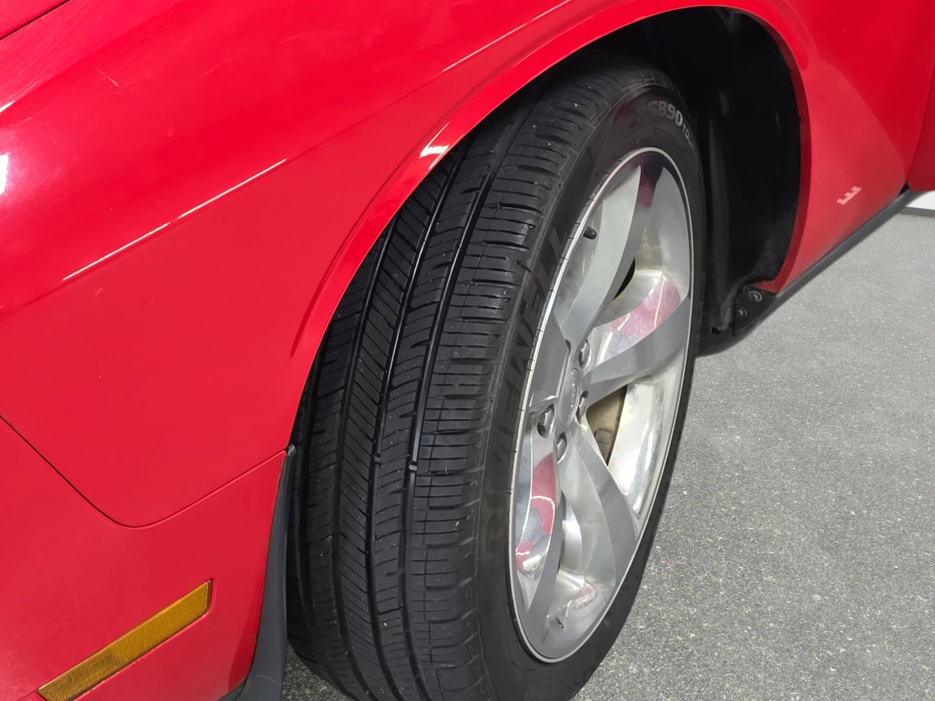 Used 2014 Dodge Challenger SXT w/ Super Sport Group (SS/T) image 30