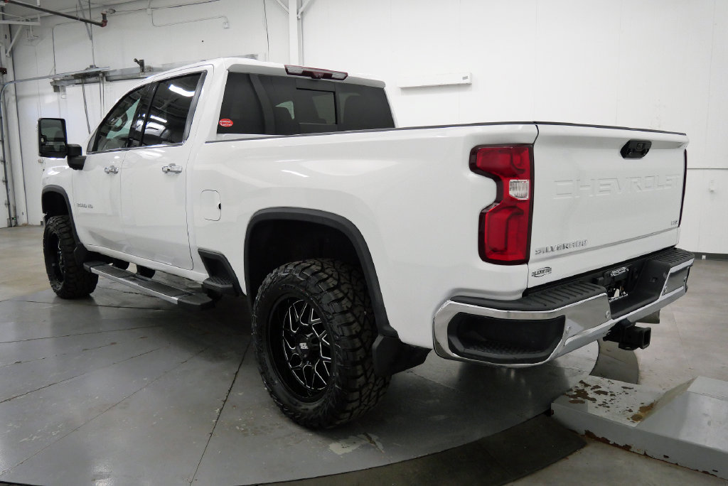 Used 2021 Chevrolet Silverado 2500 LTZ w/ LTZ Premium Package AWD/4WD image 6