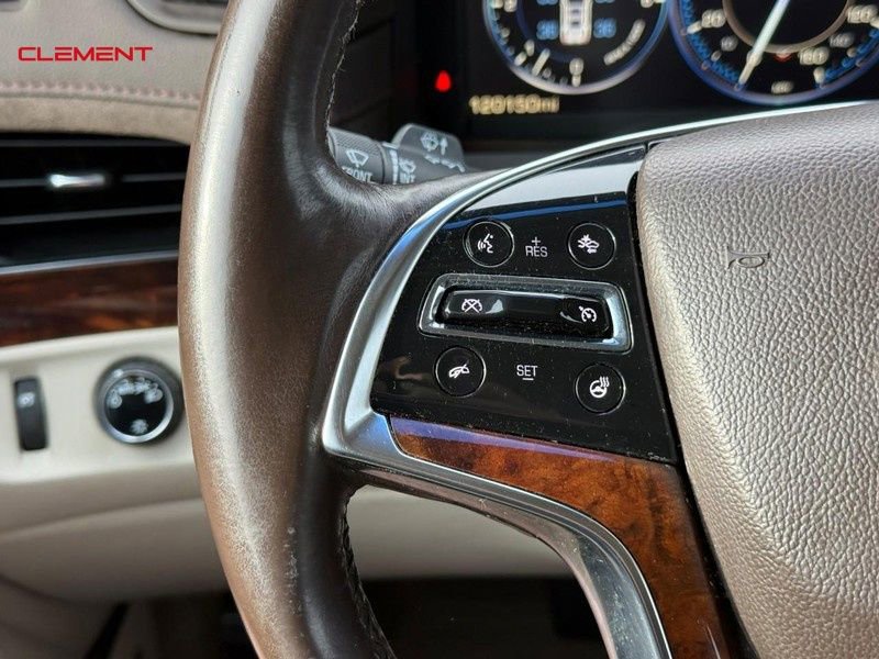 Used 2015 Cadillac Escalade Luxury image 26