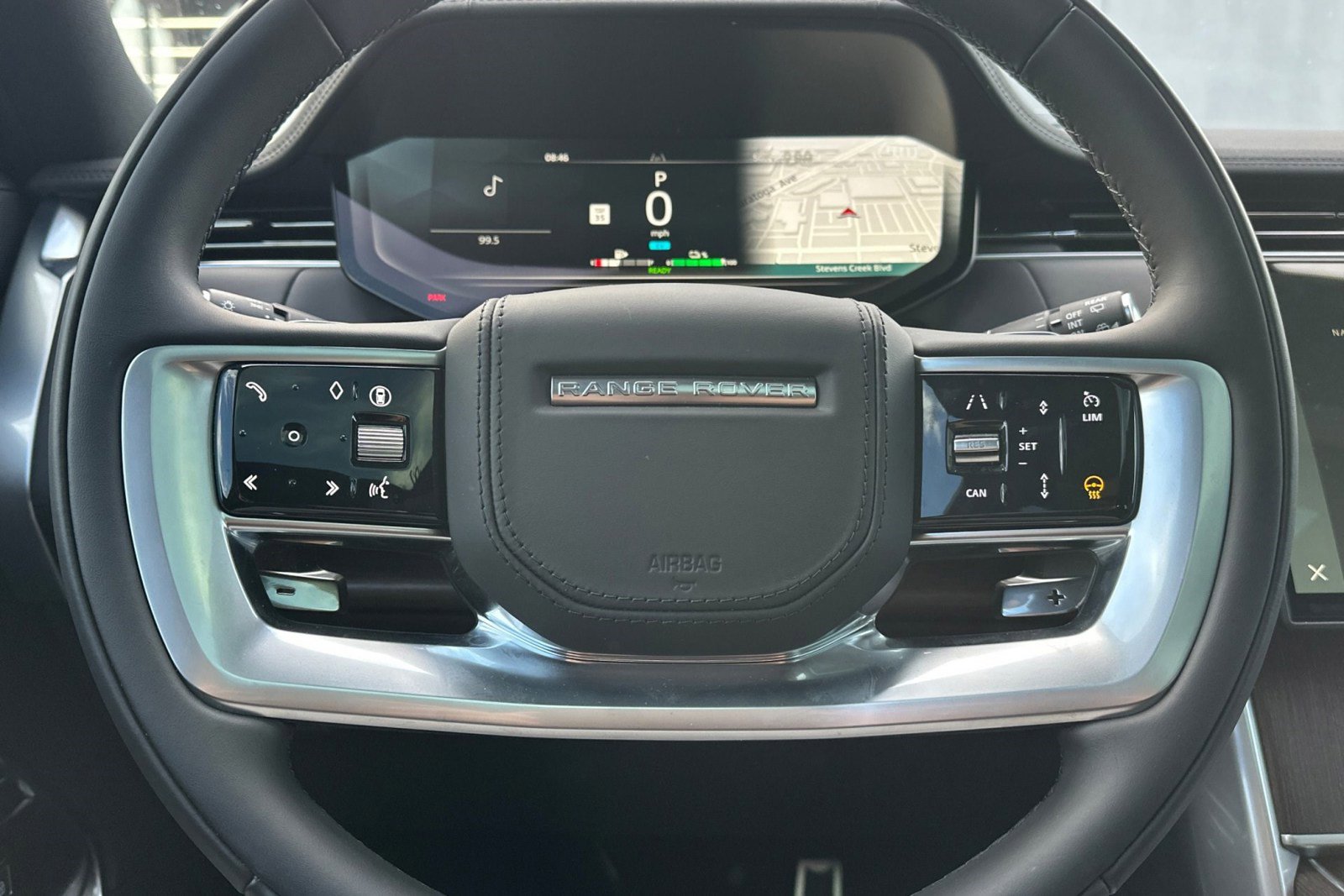 New 2025 Land Rover Range Rover SE image 16