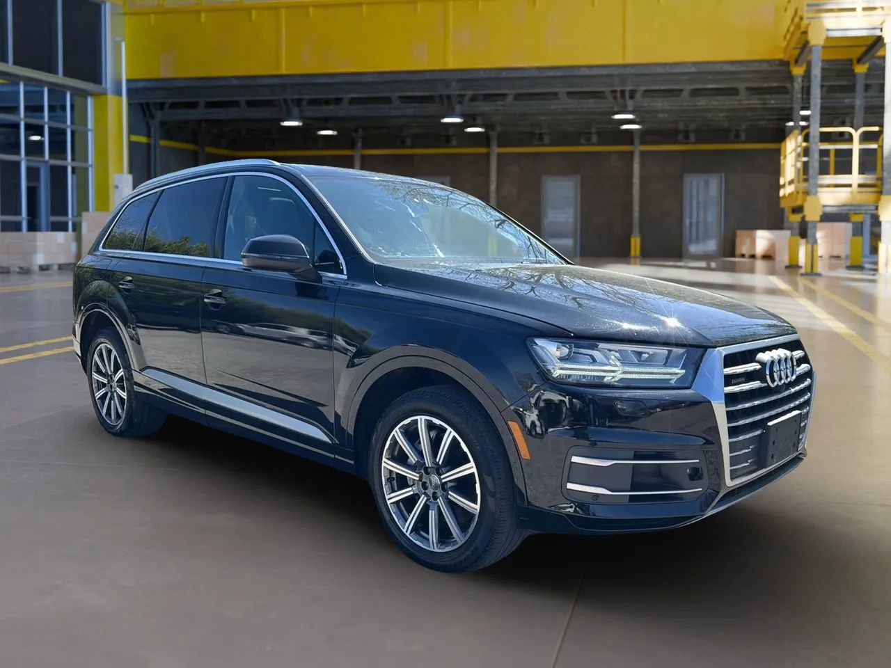 Used 2017 Audi Q7 3.0T Prestige image 3