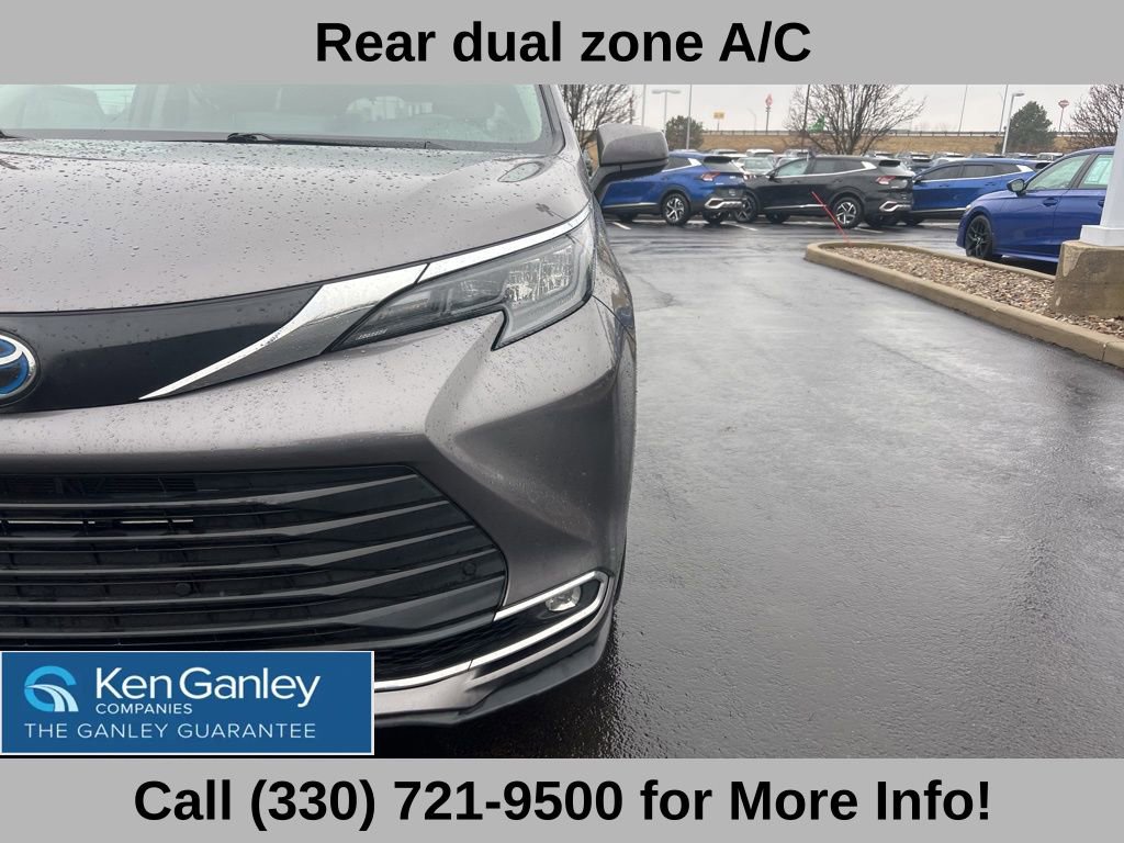 Used 2024 Toyota Sienna XLE image 20