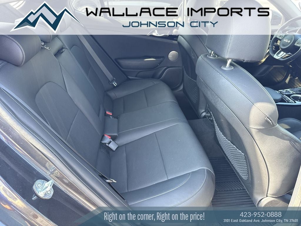 Used 2023 Kia Stinger GT-Line w/ Sun & Sound Package RWD image 42