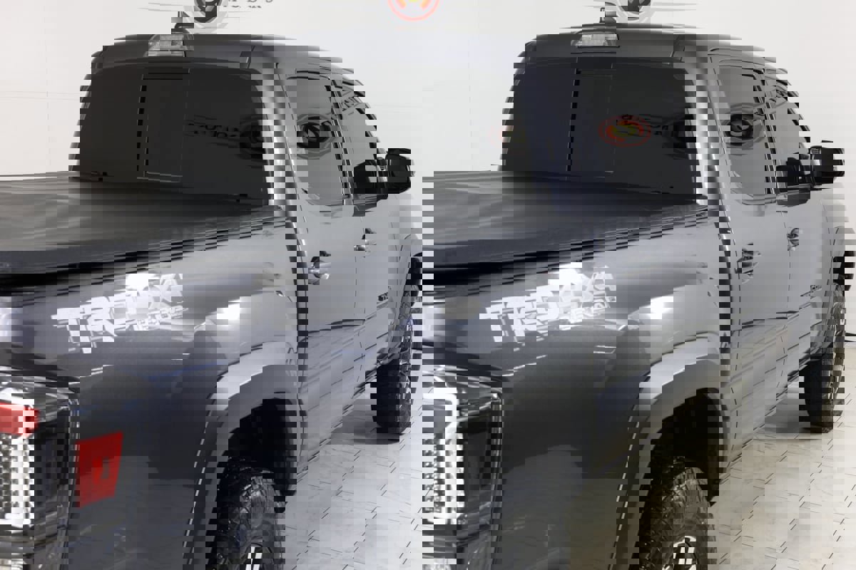 Used 2019 Toyota Tacoma TRD Off-Road image 41