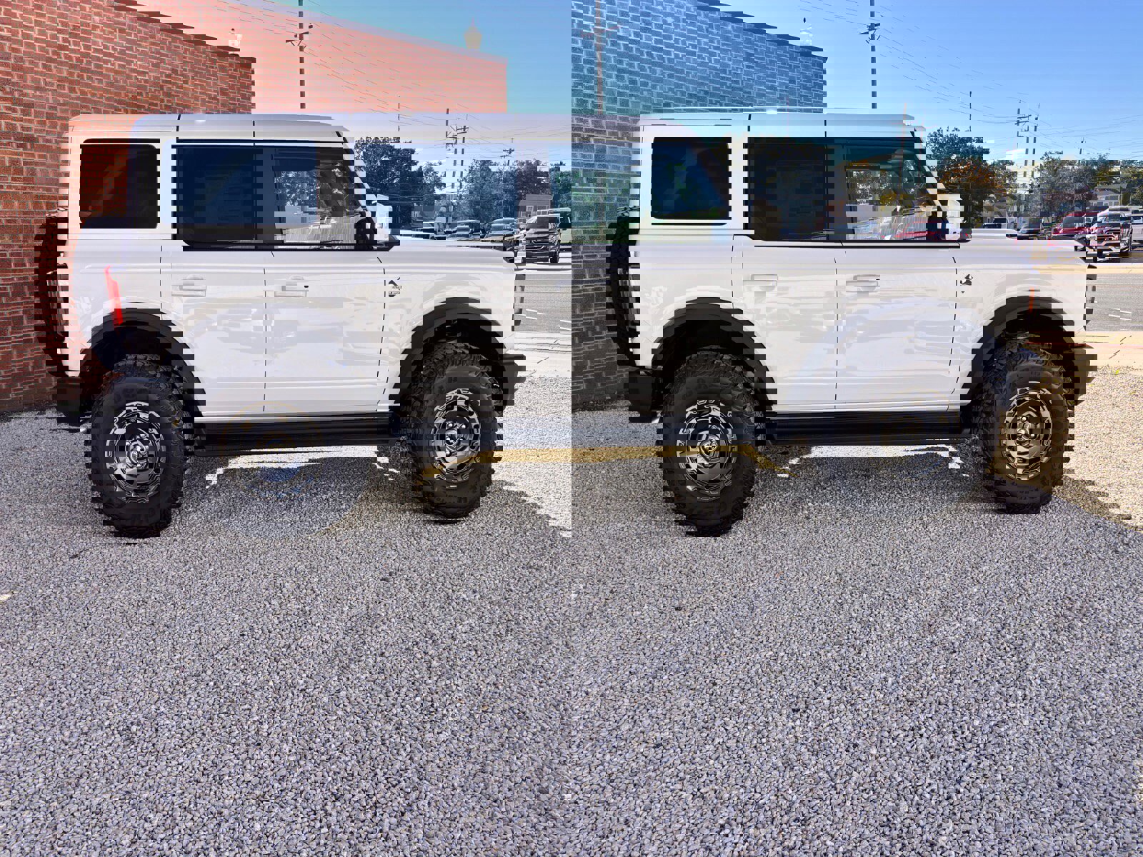 New 2025 Ford Bronco Outer Banks image 2