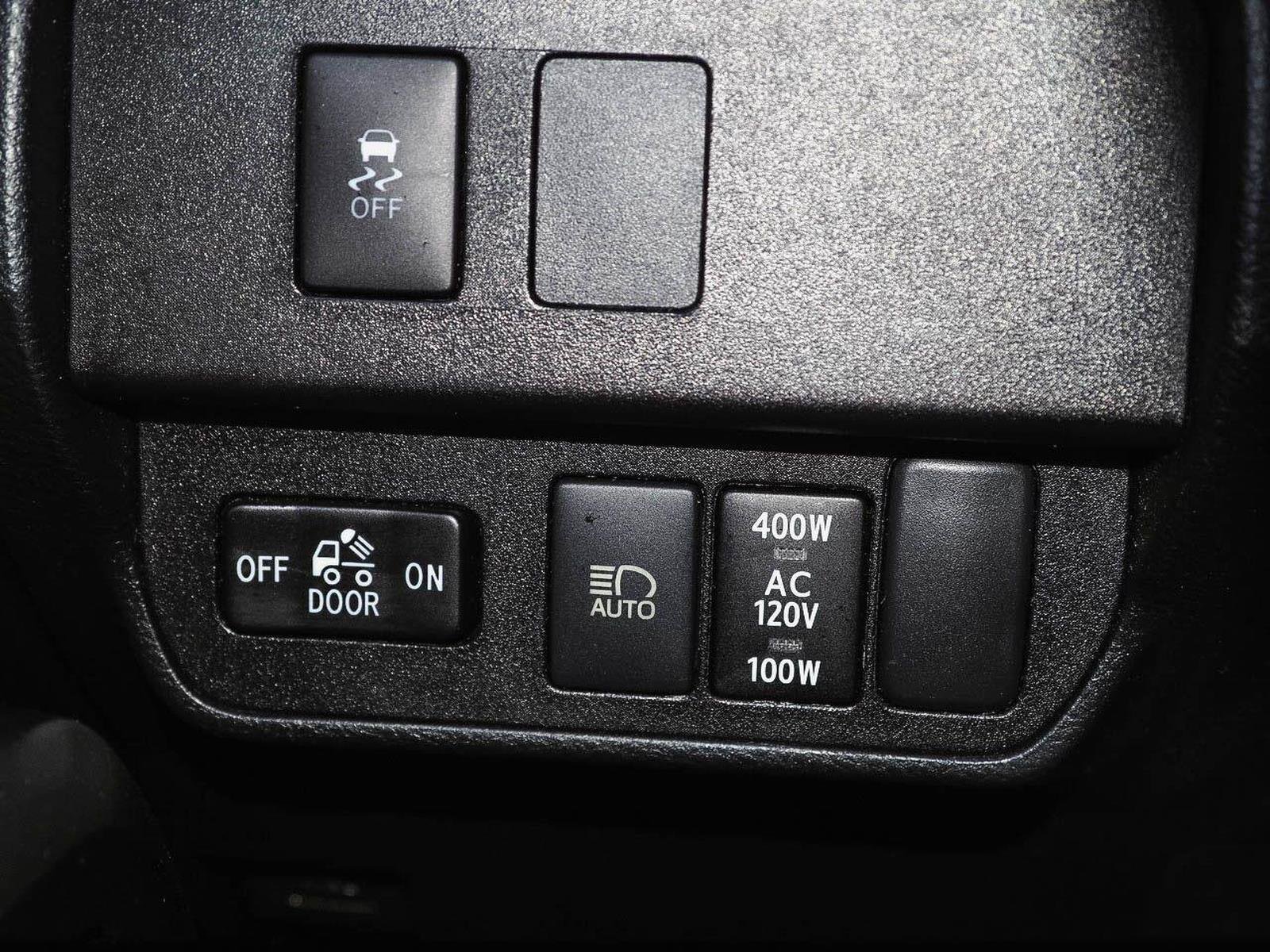 Used 2020 Toyota Tacoma TRD Sport AWD/4WD image 18