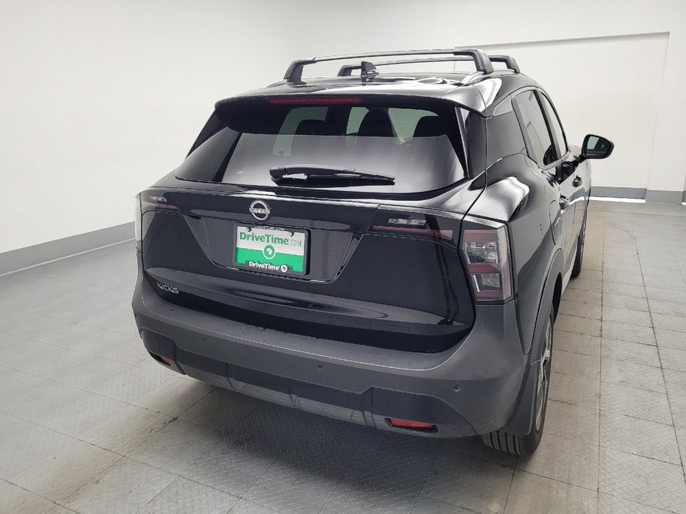 Used 2025 Nissan Kicks SV w/ SV Premium Package FWD image 7