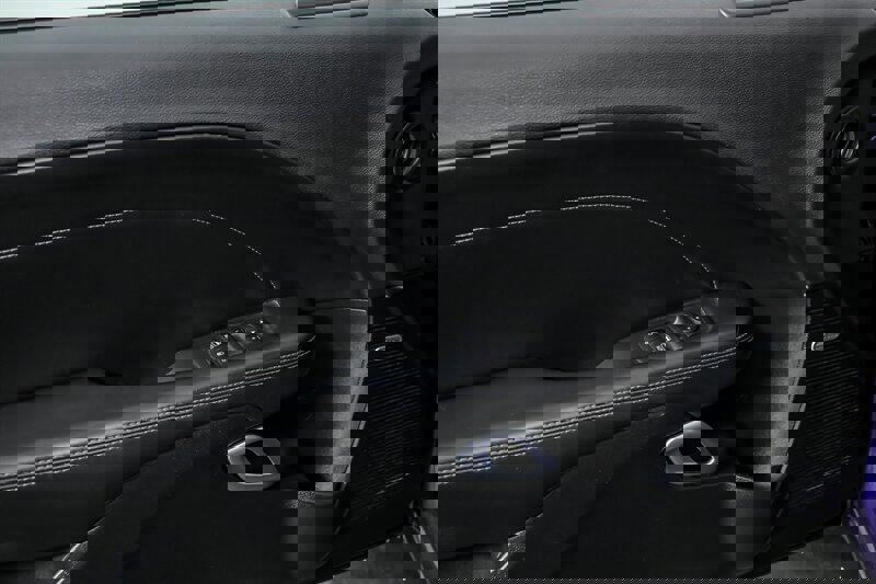 Used 2016 Dodge Challenger R/T Scat Pack w/ Leather Interior Group image 15