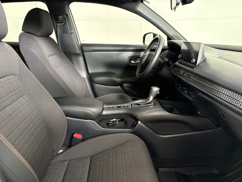 Used 2025 Honda HR-V Sport image 14