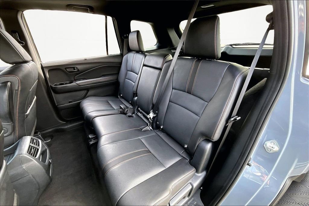 Used 2023 Honda Passport TrailSport image 18