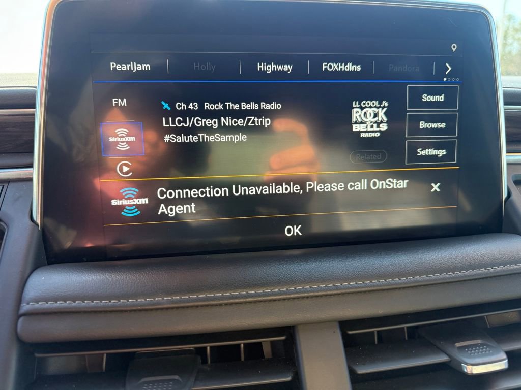 Used 2021 Chevrolet Tahoe Z71 w/ Rear Media and Nav Package image 26