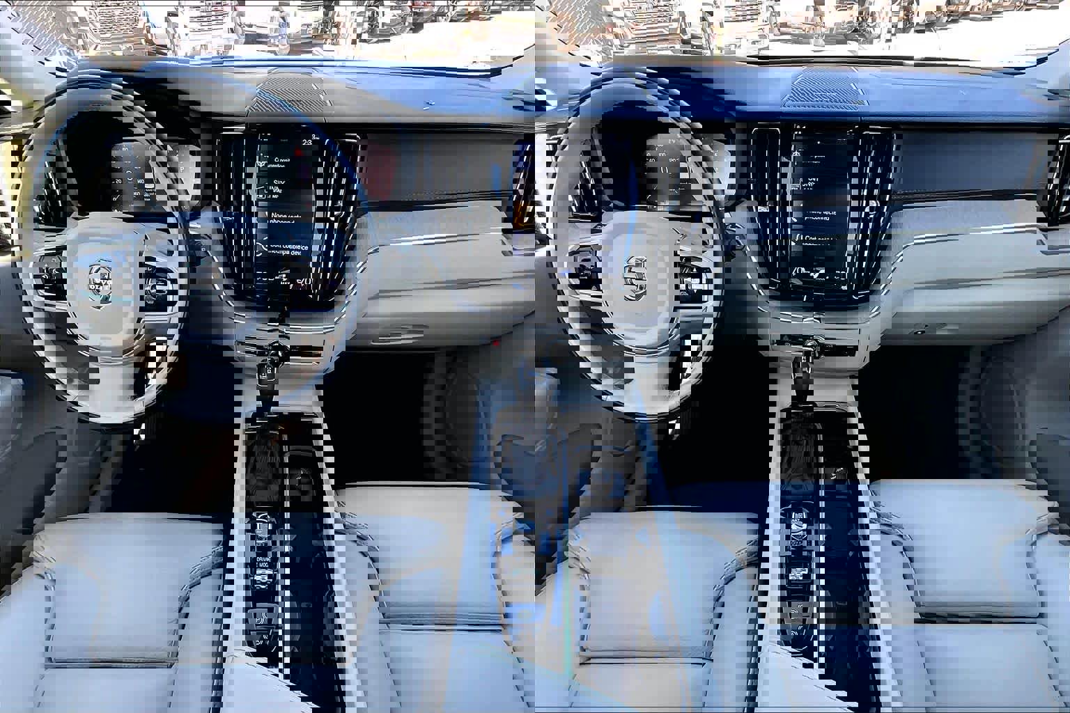 Used 2020 Volvo XC60 T5 Inscription w/ Protection Package Premier image 15