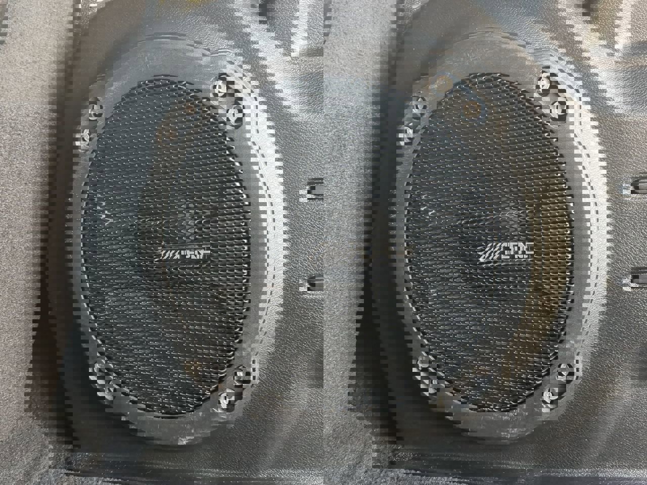 Used 2020 Jeep Wrangler Unlimited Sahara w/ Uconnect 4C Nav & Sound Group image 11